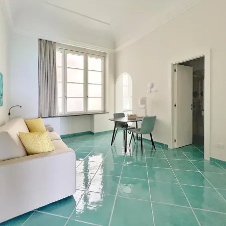 Casa Adelaide 게스트하우스 카프리